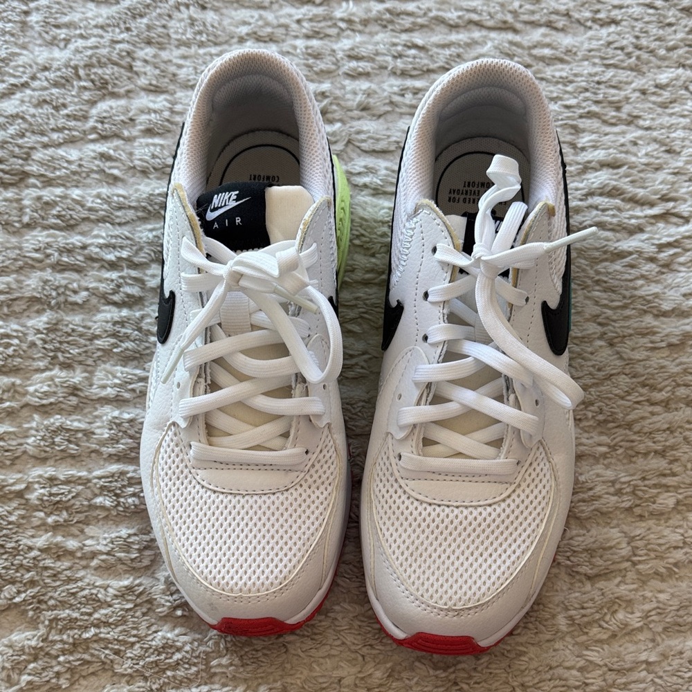 Nike Air Max White Sneakers - Picture 4 of 5